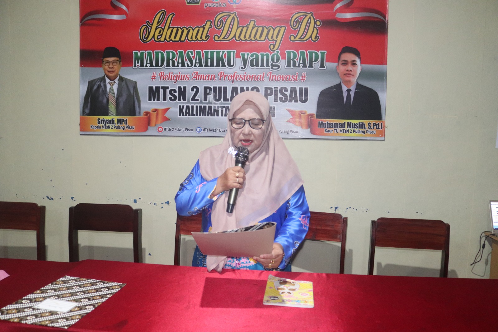 Pimpin Apel Pagi, Sri Juniarti,S.Pd.I: Peran Guru Dalam Membina Akhlak Siswa